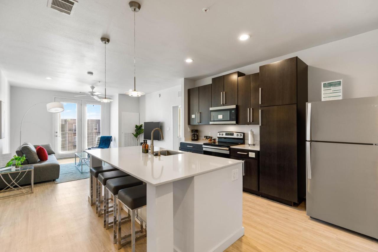Flatz432 Apartments By Barsala Midland Exterior photo